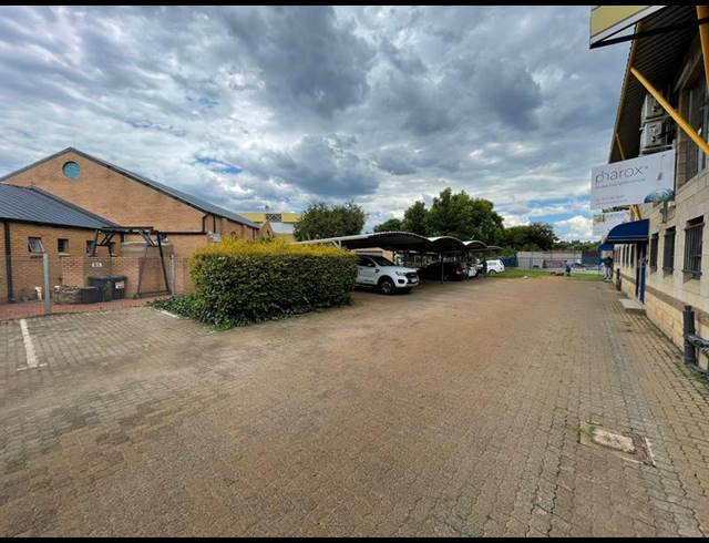 INDUSTRIAL PROPERTY TO RENT IN HENNOPSPARK